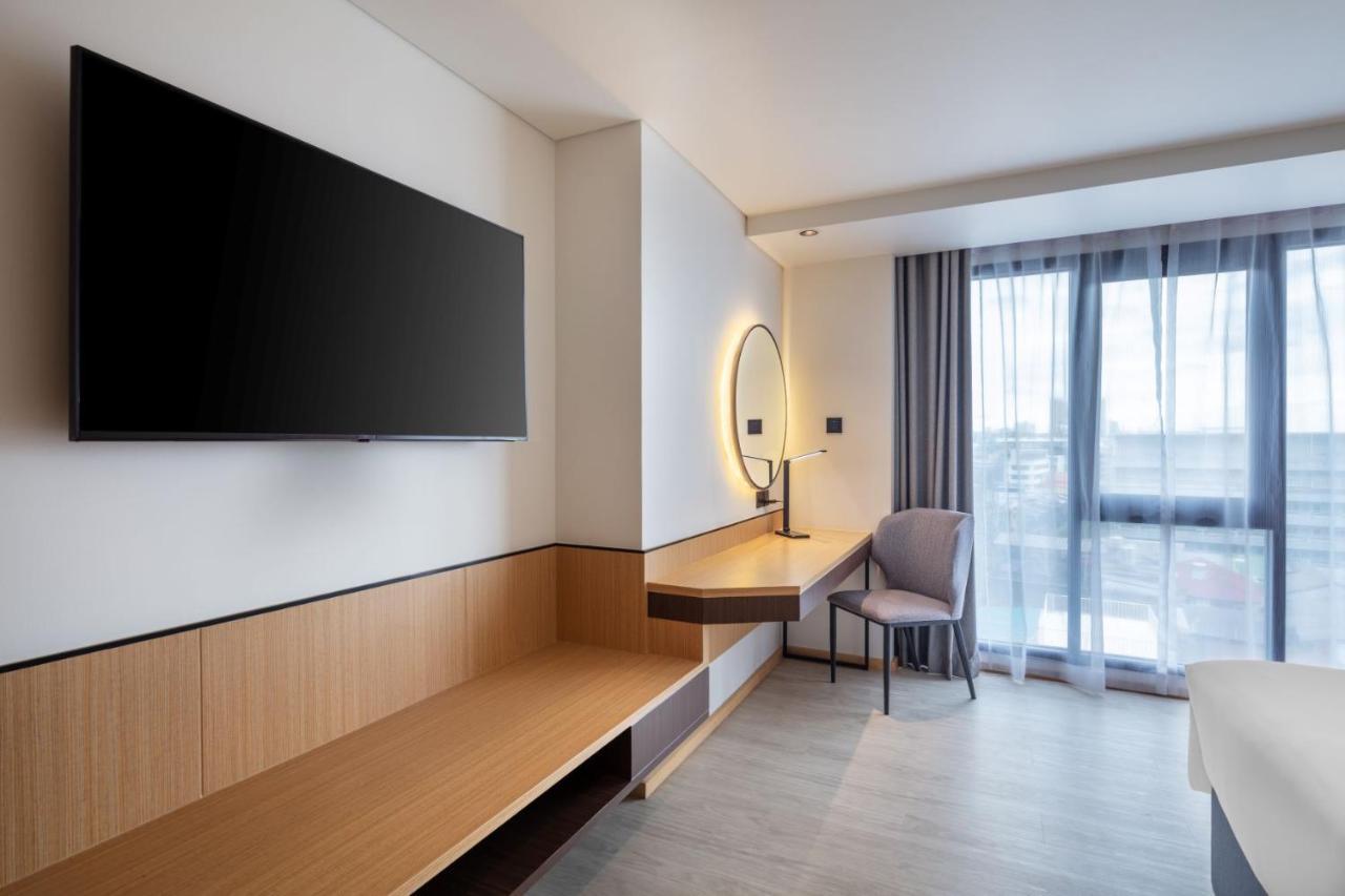 Best Western Click Sathorn 11 Bangkok Ngoại thất bức ảnh